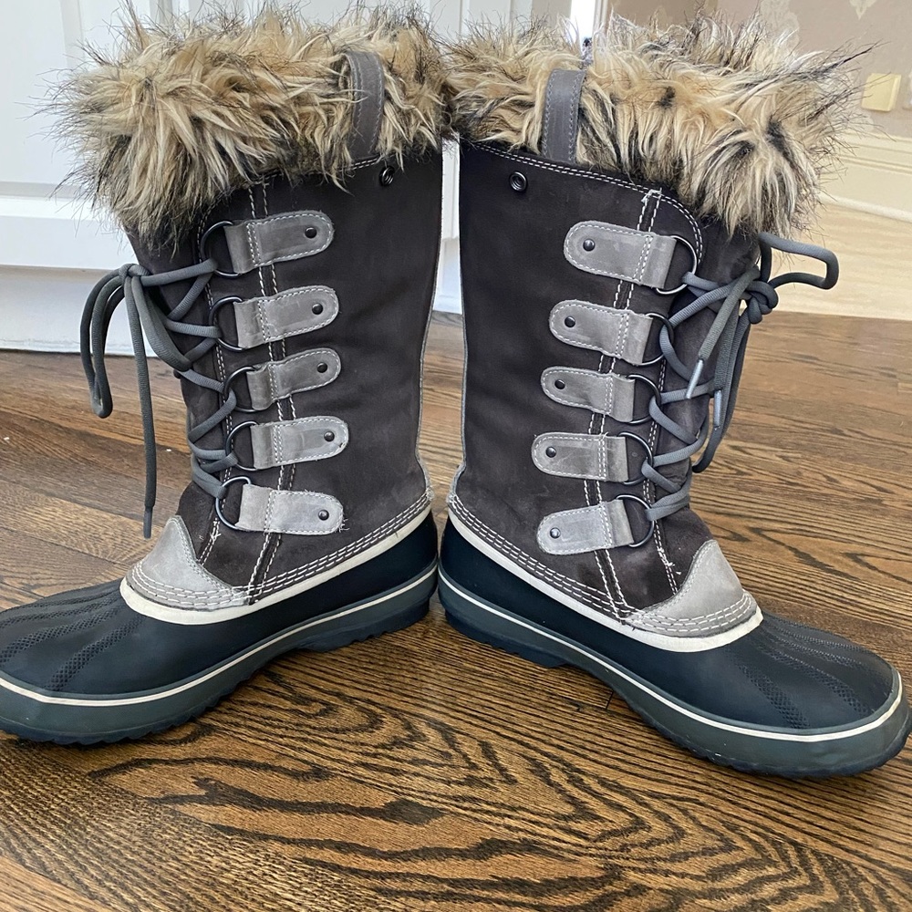 Tall Joan of Arctic Boot